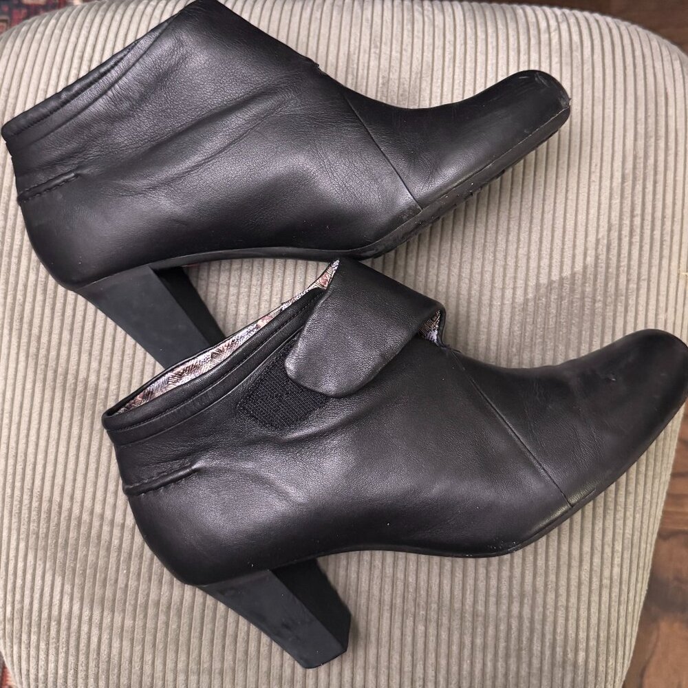 Camper • Women's Ariadna Alto Ankle Boot